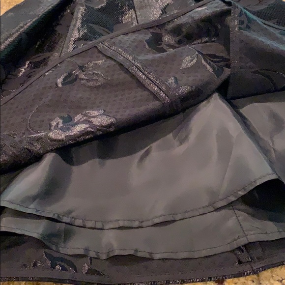 🌷3 for $12 Black Dress Size 4 - Picture 6 of 10